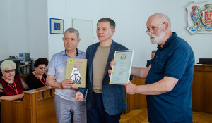 Розрита могила в мерії_080623_1